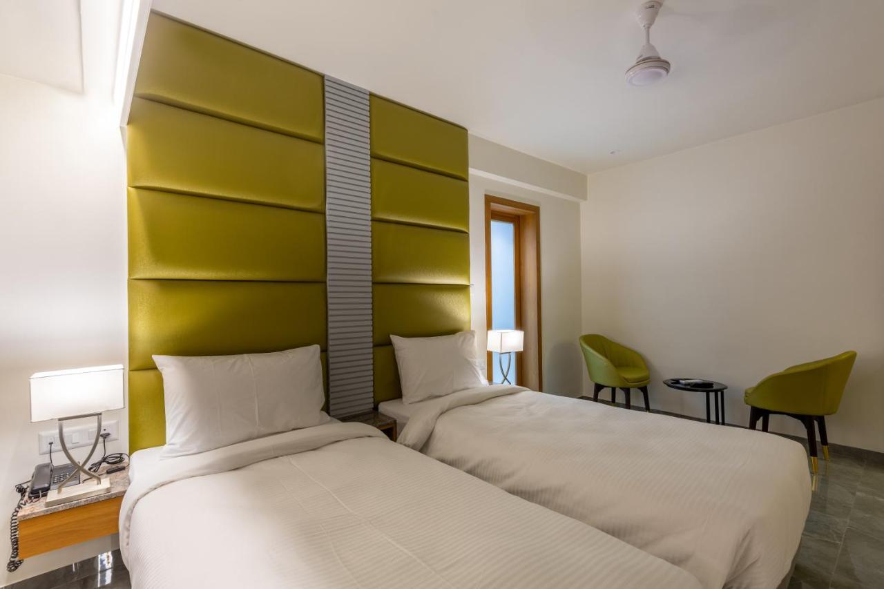 Hotel Nalanda アーメダバード エクステリア 写真
