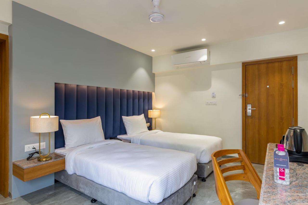 Hotel Nalanda アーメダバード エクステリア 写真