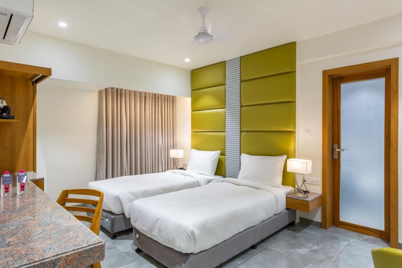 Hotel Nalanda アーメダバード エクステリア 写真