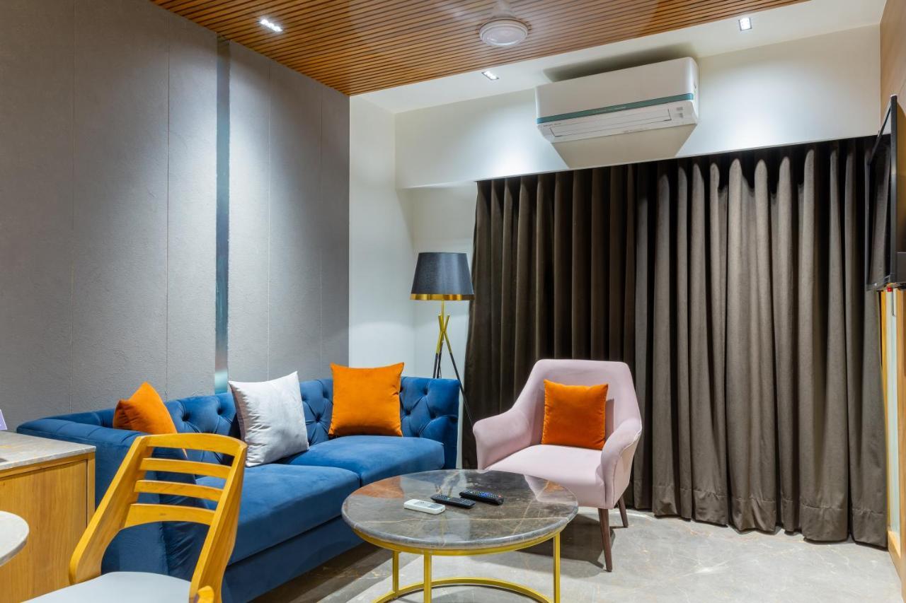 Hotel Nalanda アーメダバード エクステリア 写真