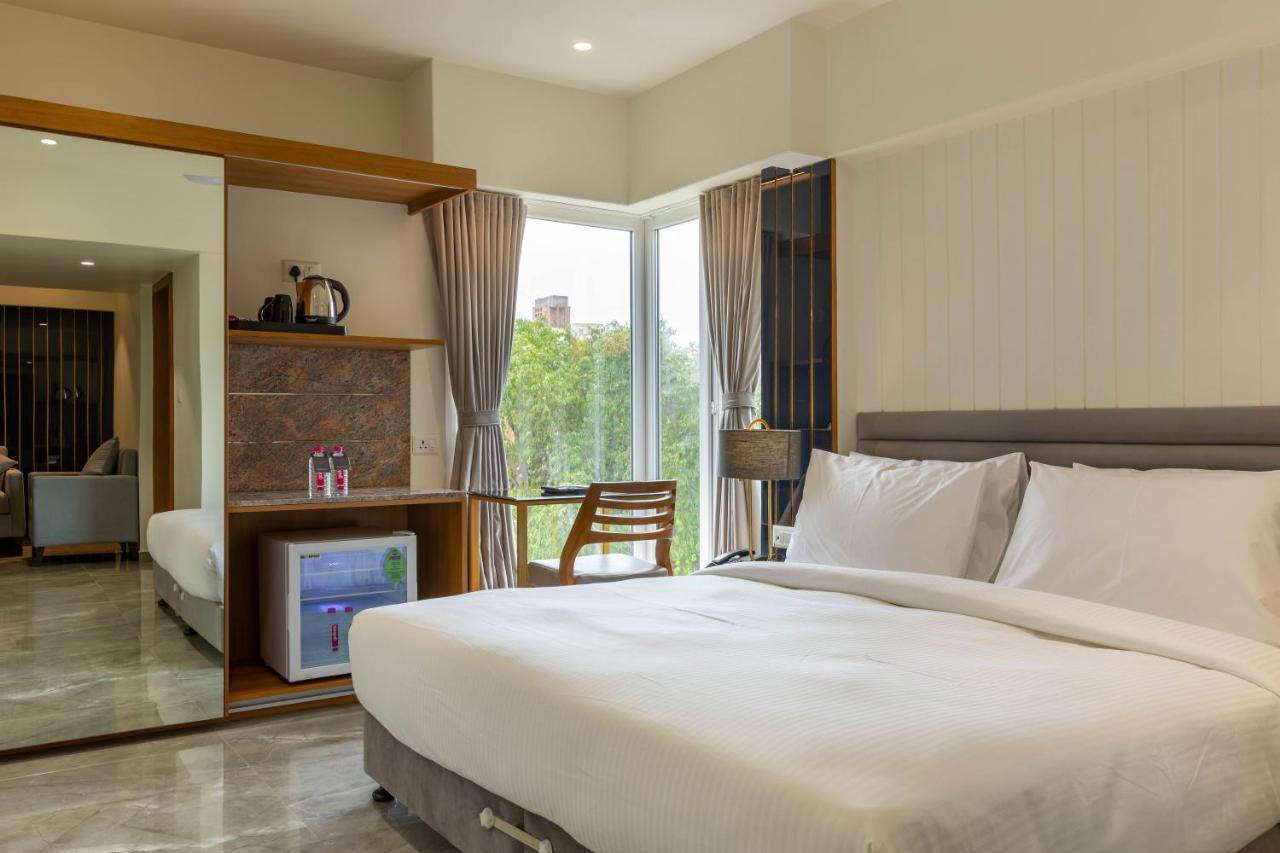 Hotel Nalanda アーメダバード エクステリア 写真