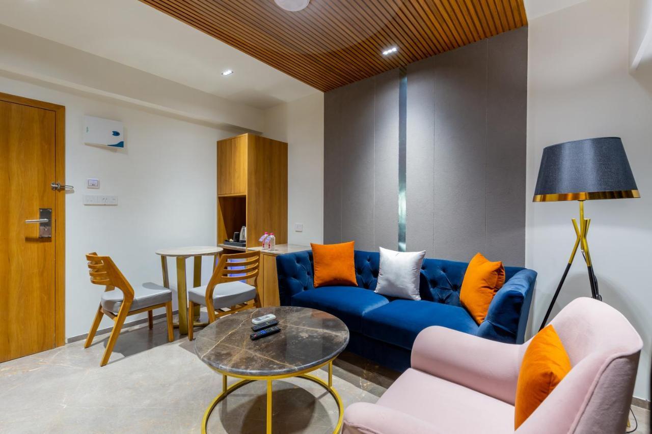 Hotel Nalanda アーメダバード エクステリア 写真