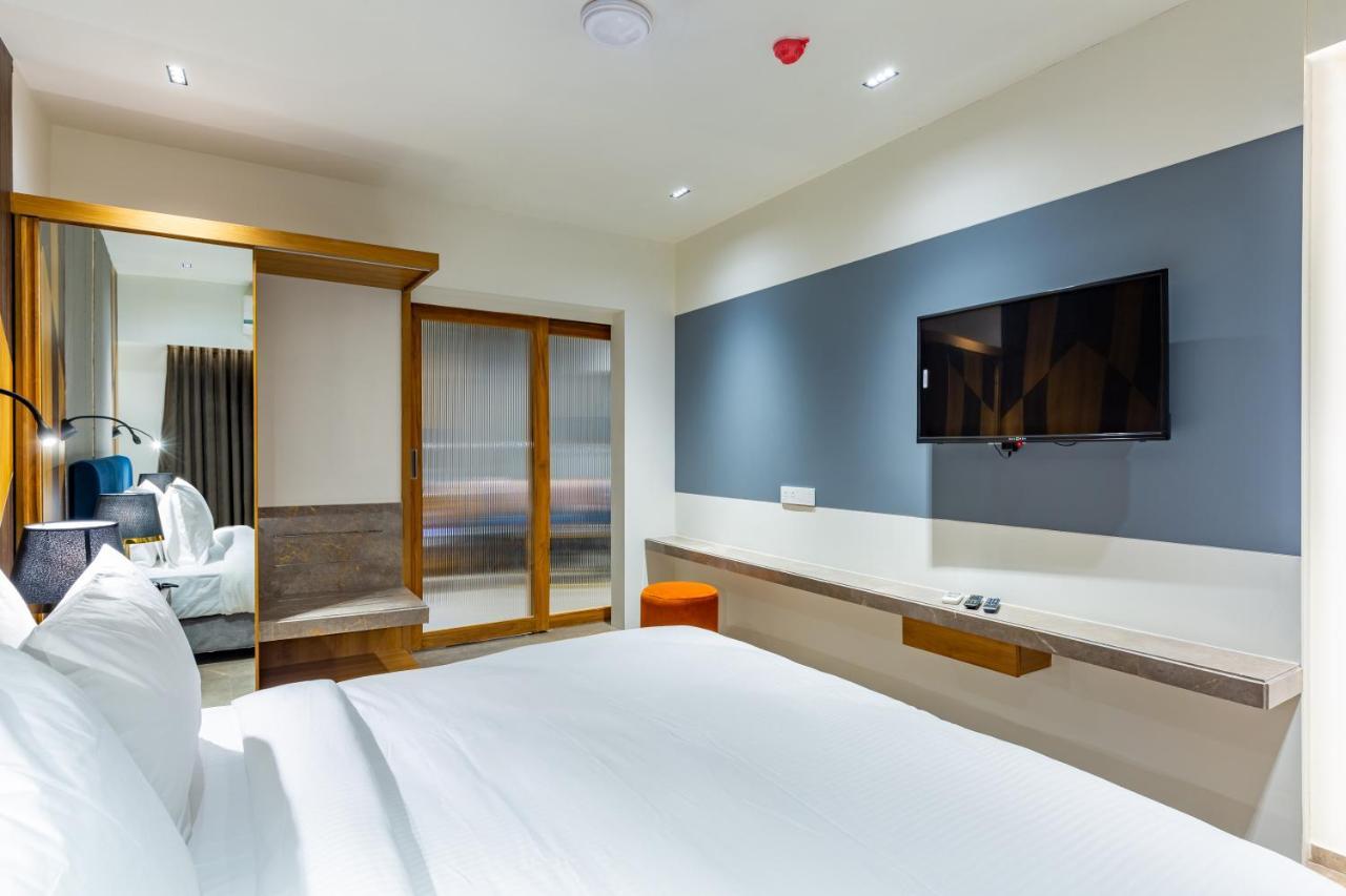 Hotel Nalanda アーメダバード エクステリア 写真